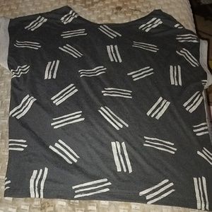 NWOT M AXS 3 Notch Blouse